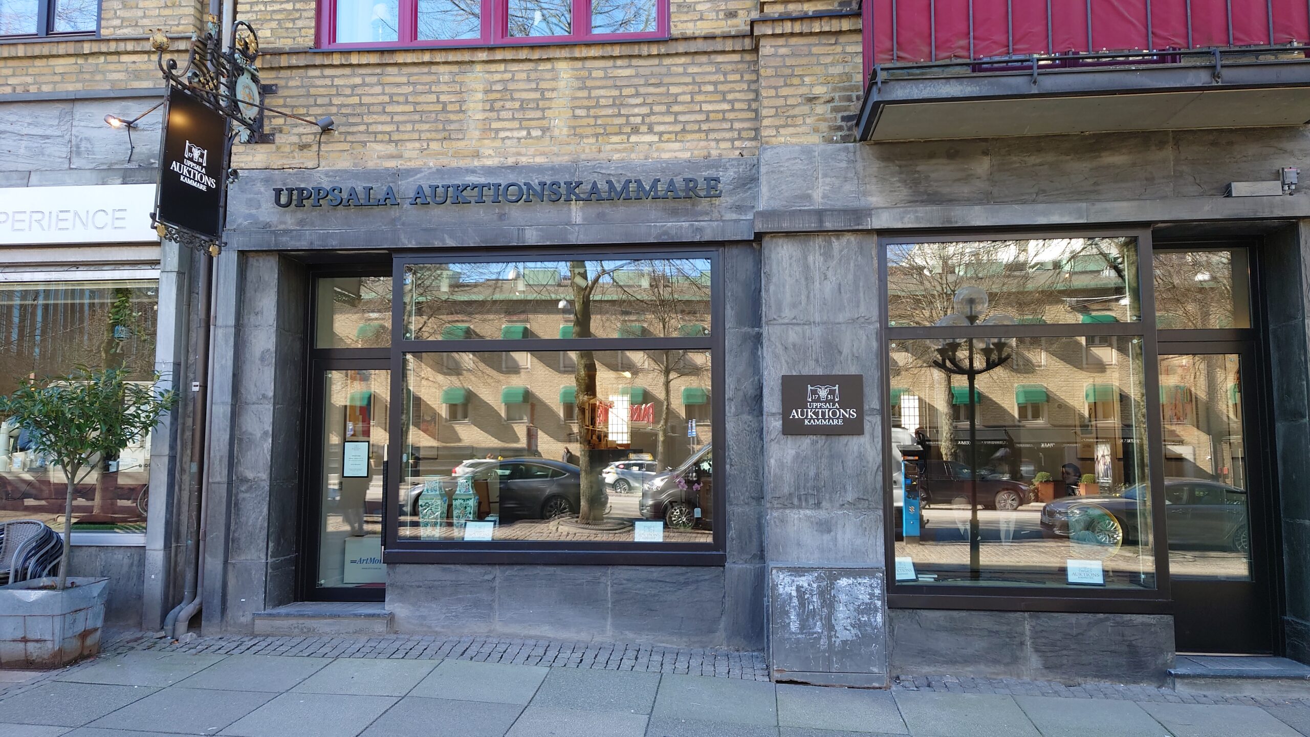 Skyltar för Uppsala Auktionskammare i Göteborg