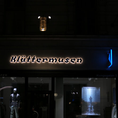 Klättermusen fasadskylt