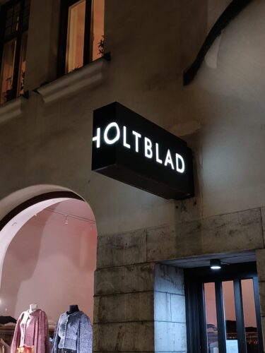 Anna Holtblad unik flaggskylt