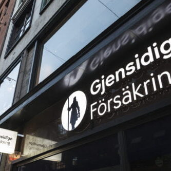 Gjensedige_flaggskylt